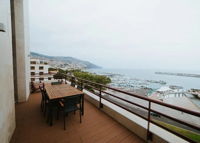 Rooftop Marina Ll By Madeira *