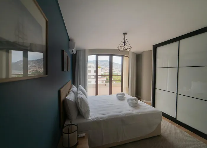 Rooftop Marina Ll By Madeira *