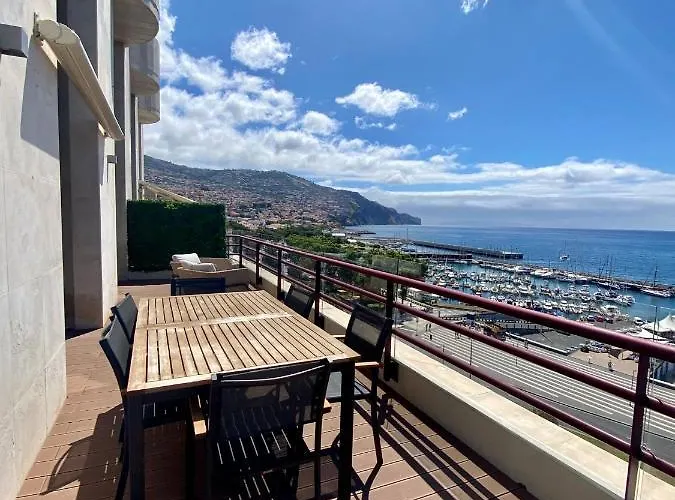 Rooftop Marina Ll By Madeira Апартаменты *