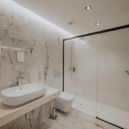 Rooftop Marina Ll By Madeira * Funchal (Madeira)